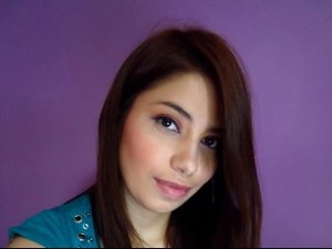 22 yo brunette Anna.