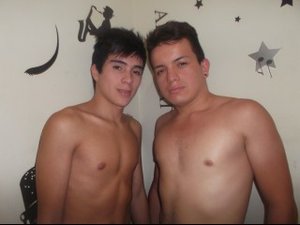 Brunette emilianohot damianhard