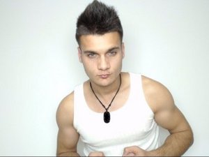 21 yo brunette Mihai.