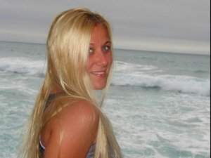 Blonde juicykitty1 perform anal