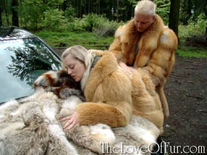 Horny dude fox fur