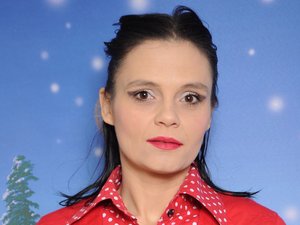 White milf small tits