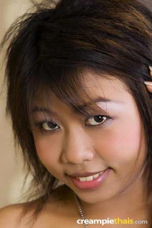 Asian amateur thai girl